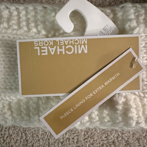 Michael Kors- fleece lined ear warmers - Picture 3 of 4